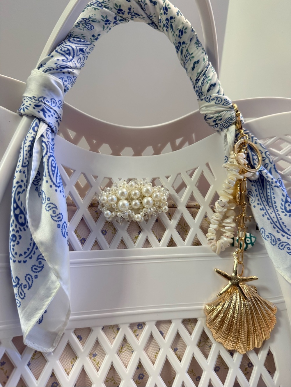White Jelly Tote with Blue Bandana Handle and Gold  shell charm